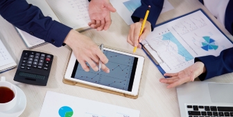 無料査定（現地調査・市場分析）